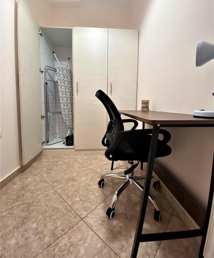 Lasithiotakis Apartments 포로스 외부 사진